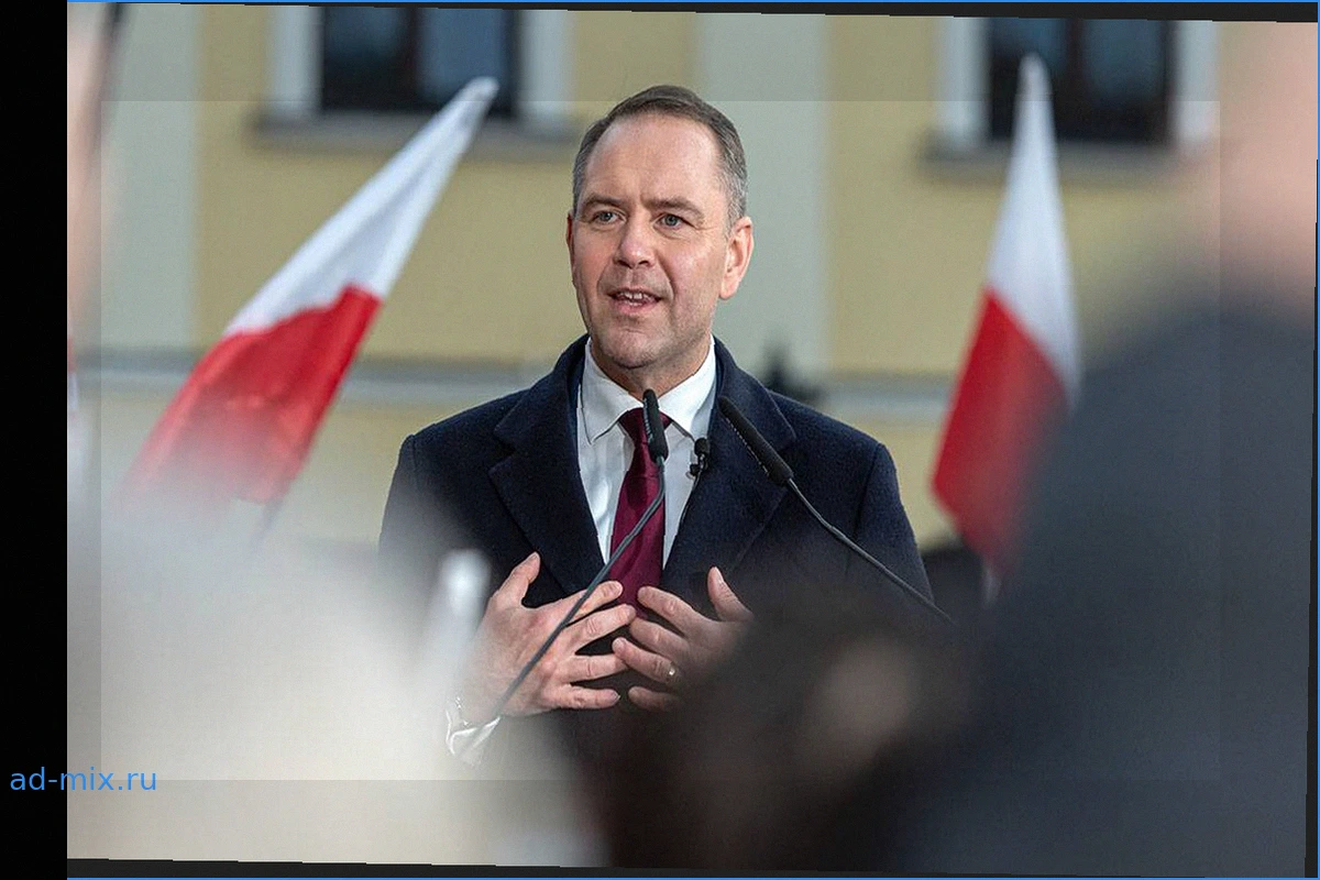 Польша отозвала орден у Зеленского: Навроцкий обвинил Украину в превышении «болевого порога»